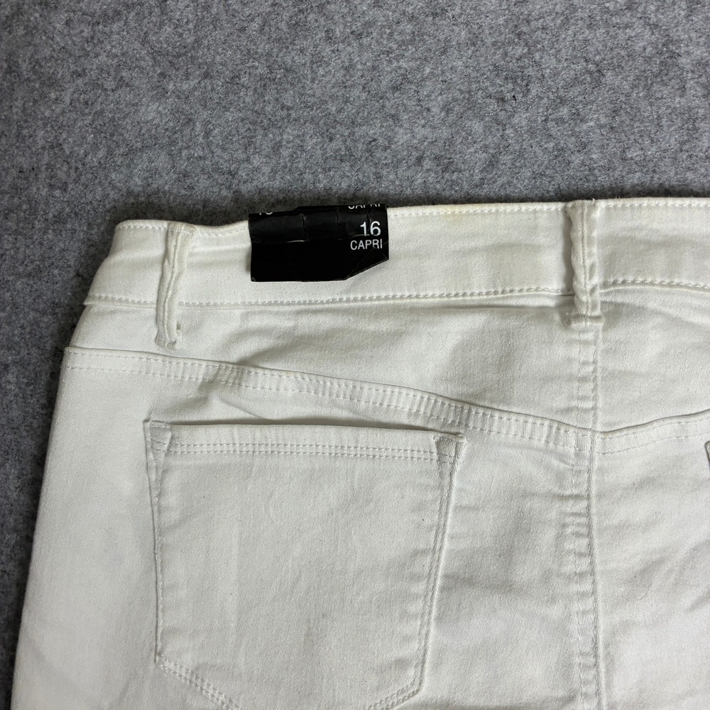 1822 Denim Womens 16 35x17 Capri Jean Shorts White Stretch NWT - Picture 8 of 8